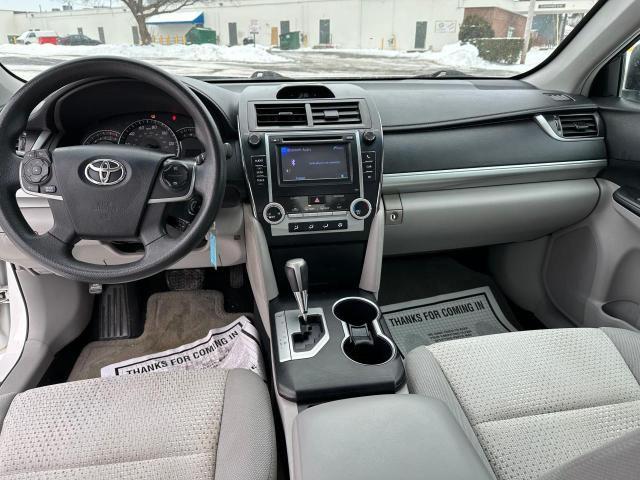 Photo 8 VIN: 4T4BF1FK4CR194553 - TOYOTA CAMRY 