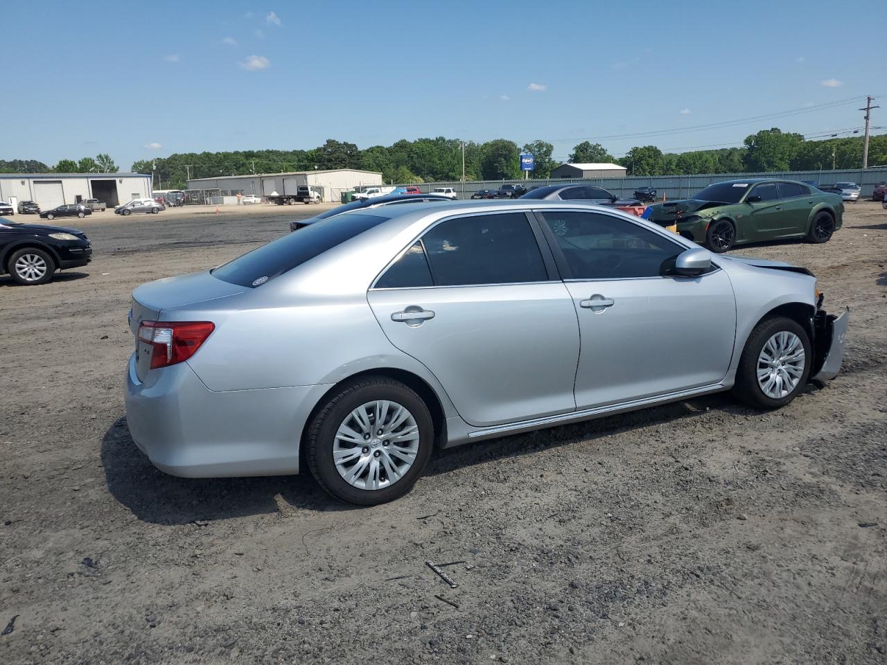 Photo 2 VIN: 4T4BF1FK4CR215773 - TOYOTA CAMRY 