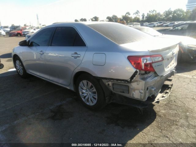 Photo 2 VIN: 4T4BF1FK4CR231018 - TOYOTA CAMRY 