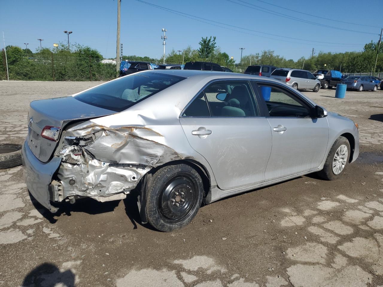 Photo 2 VIN: 4T4BF1FK4CR267520 - TOYOTA CAMRY 