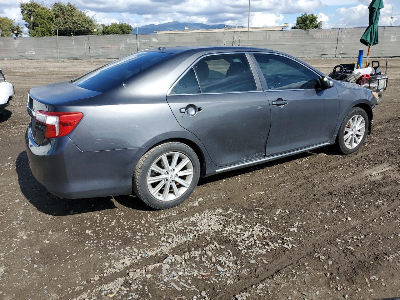 Photo 2 VIN: 4T4BF1FK4CR267727 - TOYOTA CAMRY 