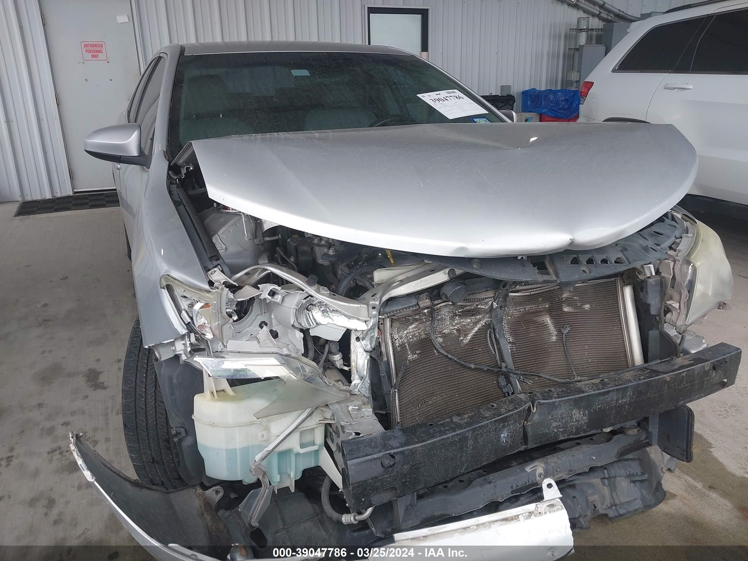 Photo 5 VIN: 4T4BF1FK4CR269445 - TOYOTA CAMRY 