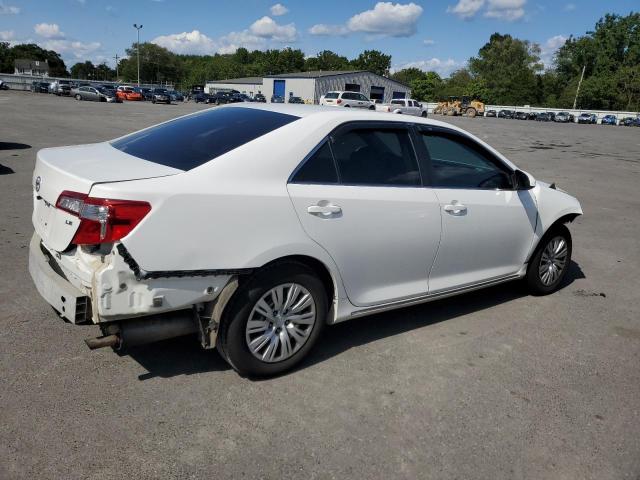 Photo 2 VIN: 4T4BF1FK4DR274632 - TOYOTA CAMRY L 