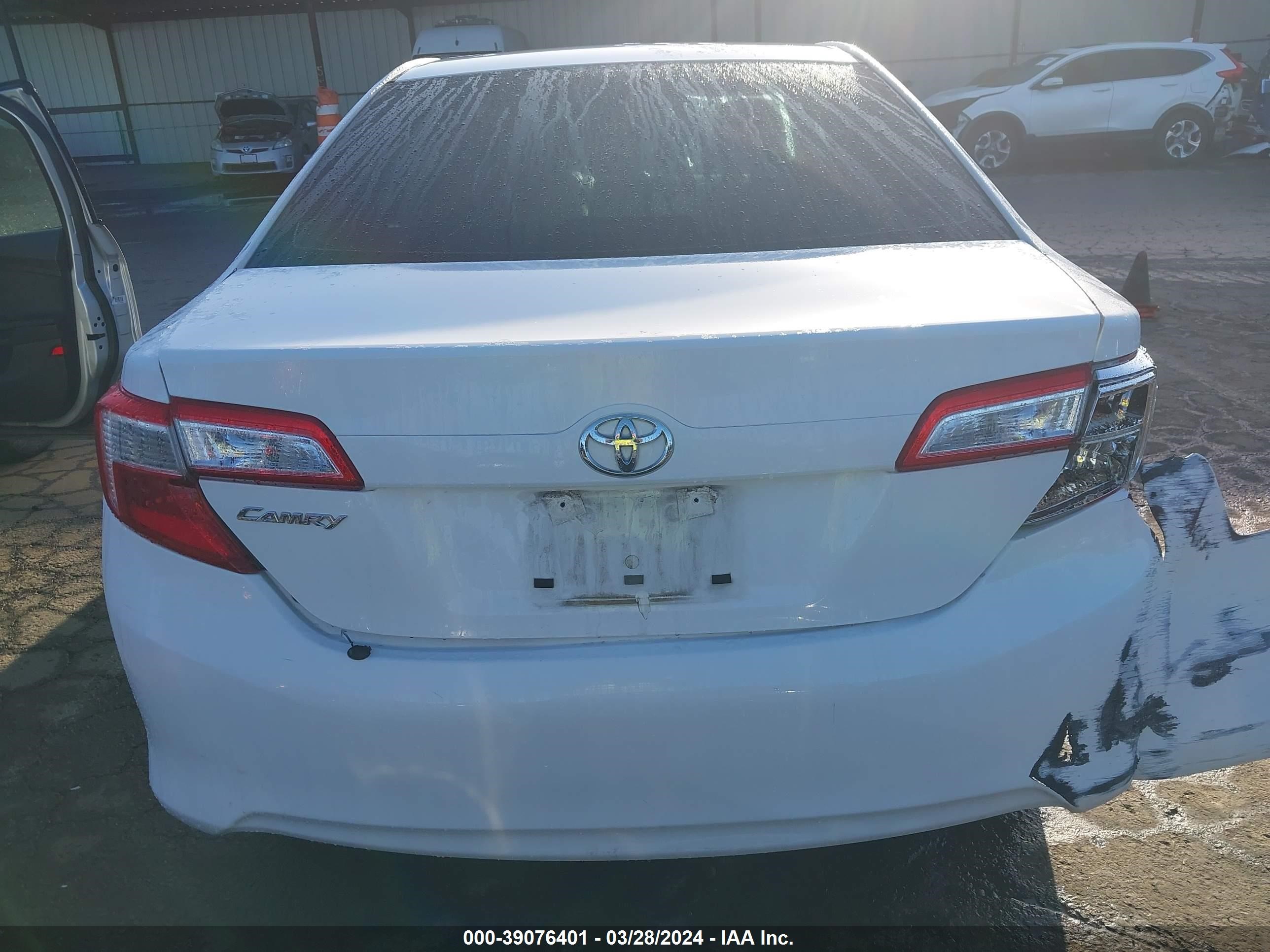 Photo 15 VIN: 4T4BF1FK4DR275280 - TOYOTA CAMRY 