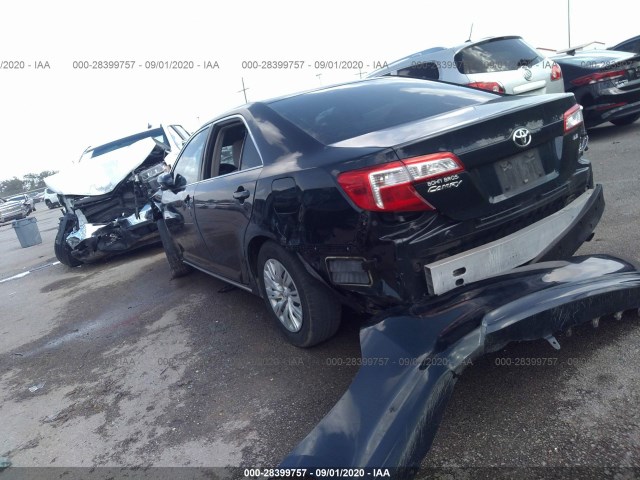 Photo 2 VIN: 4T4BF1FK4DR306690 - TOYOTA CAMRY 