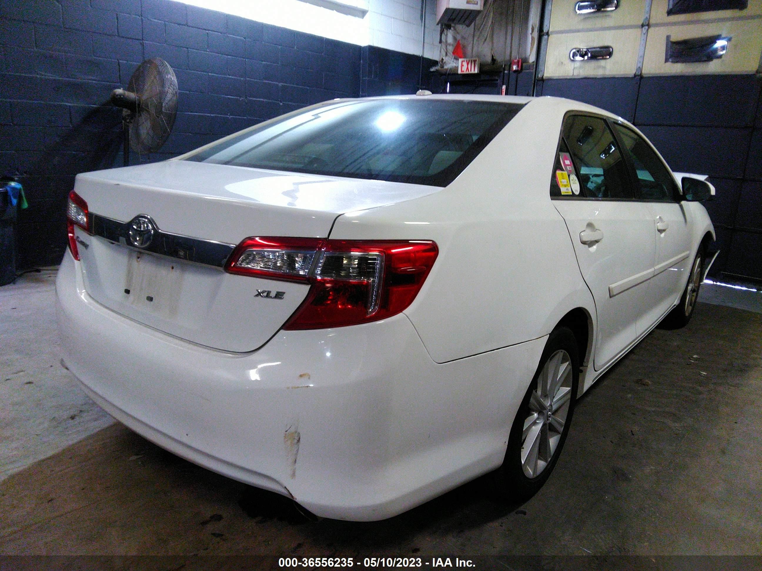 Photo 3 VIN: 4T4BF1FK4DR317284 - TOYOTA CAMRY 