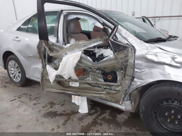 Photo 5 VIN: 4T4BF1FK4ER344082 - TOYOTA CAMRY 