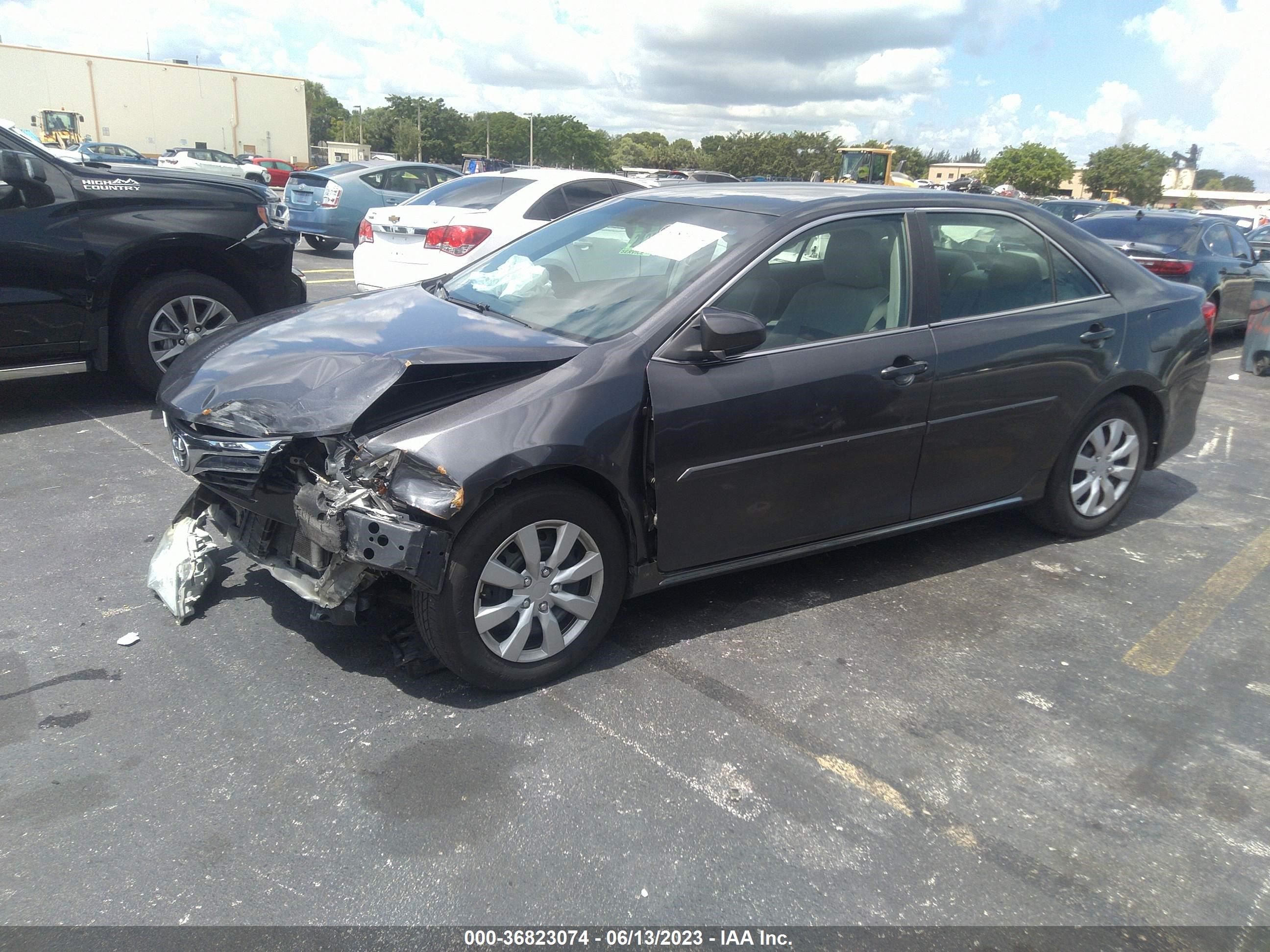 Photo 1 VIN: 4T4BF1FK4ER373386 - TOYOTA CAMRY 