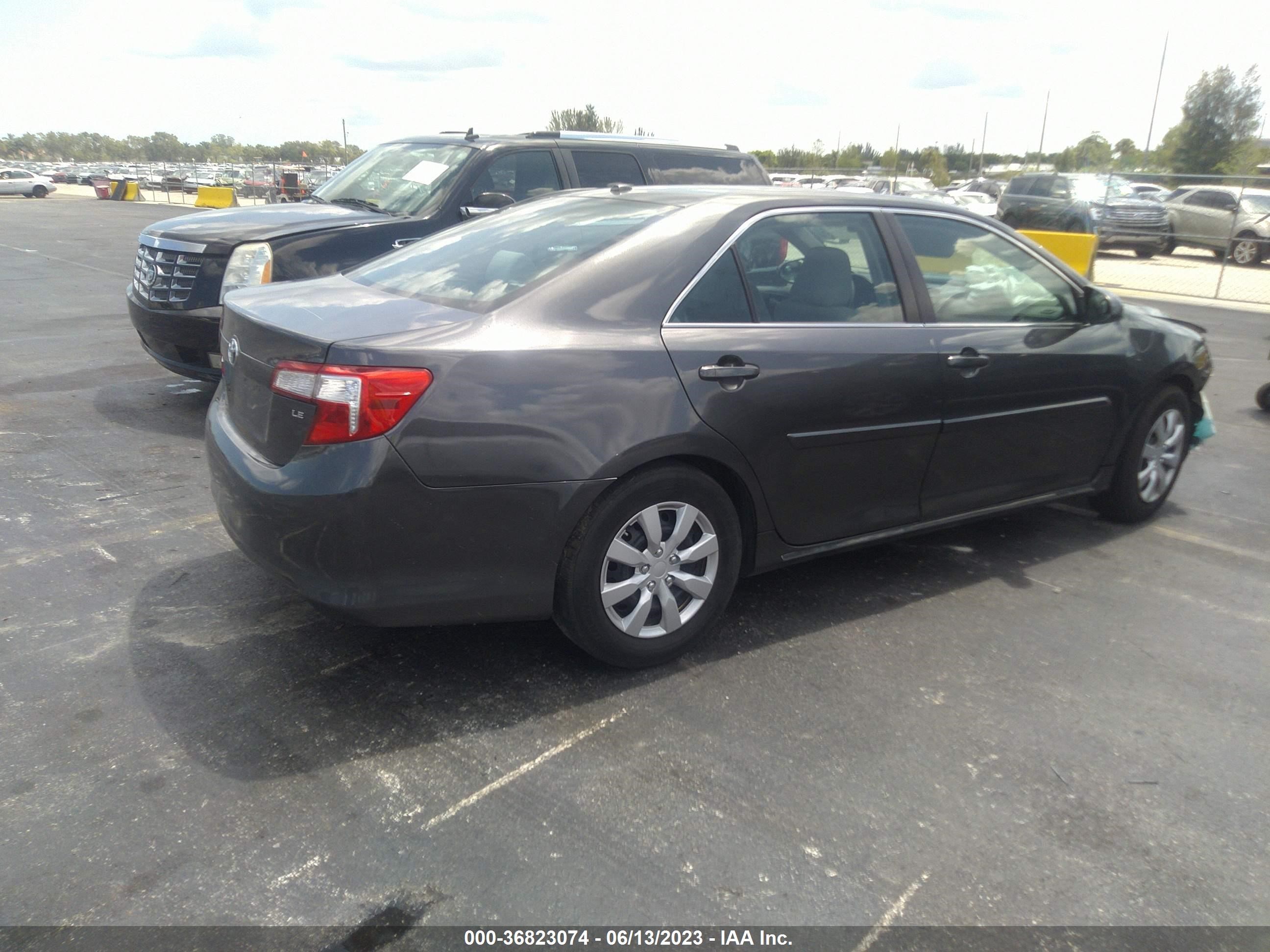 Photo 3 VIN: 4T4BF1FK4ER373386 - TOYOTA CAMRY 