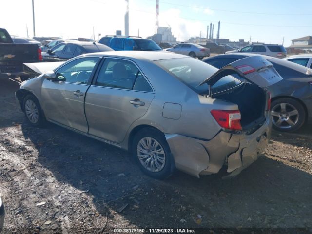 Photo 2 VIN: 4T4BF1FK4ER391581 - TOYOTA CAMRY 