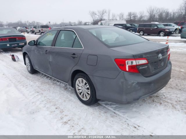 Photo 2 VIN: 4T4BF1FK4ER430427 - TOYOTA CAMRY 