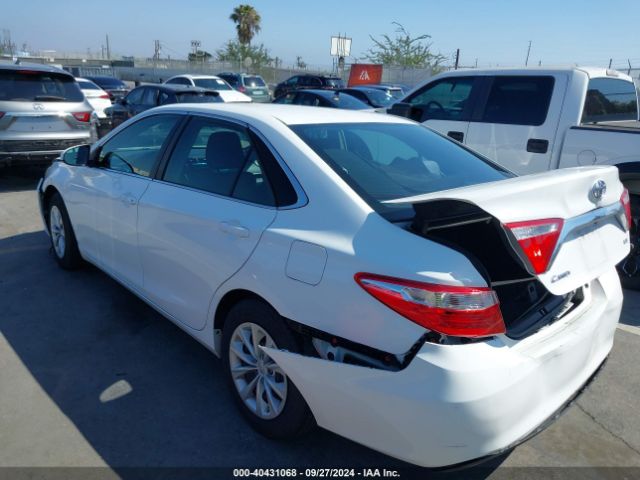 Photo 2 VIN: 4T4BF1FK4FR470685 - TOYOTA CAMRY 