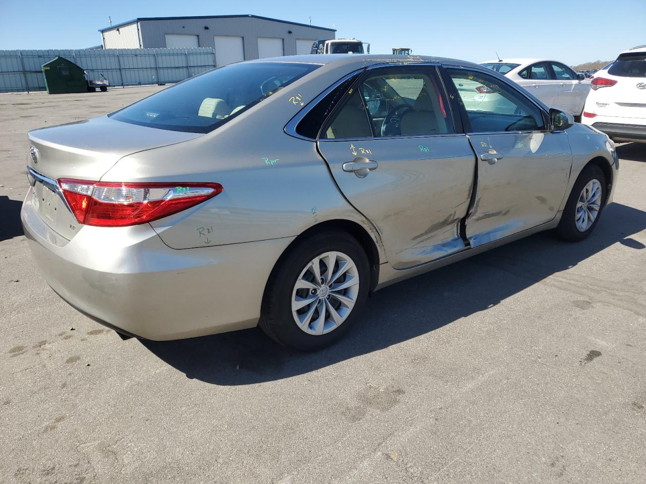 Photo 2 VIN: 4T4BF1FK4GR528537 - TOYOTA CAMRY 