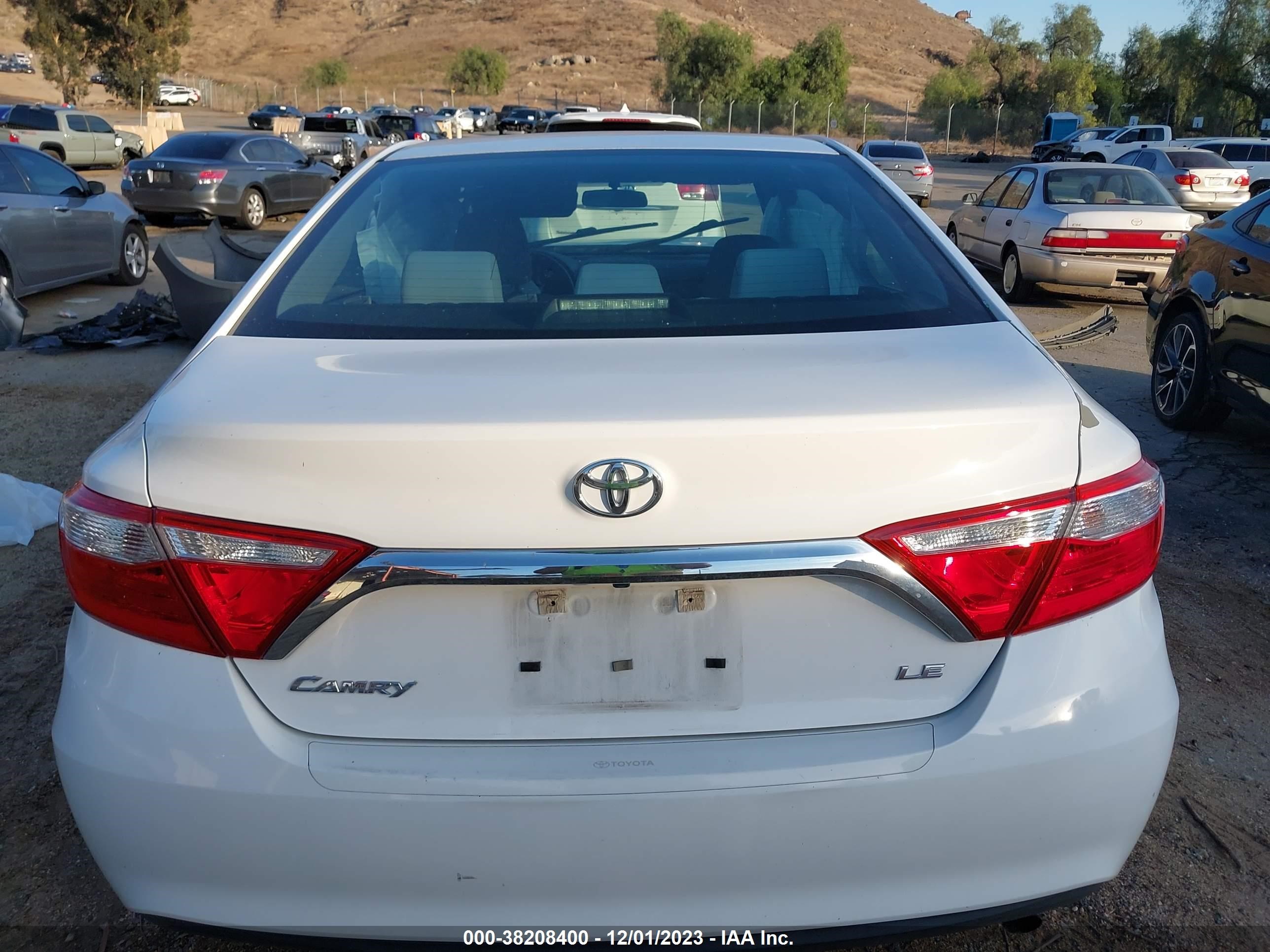 Photo 15 VIN: 4T4BF1FK4GR548643 - TOYOTA CAMRY 