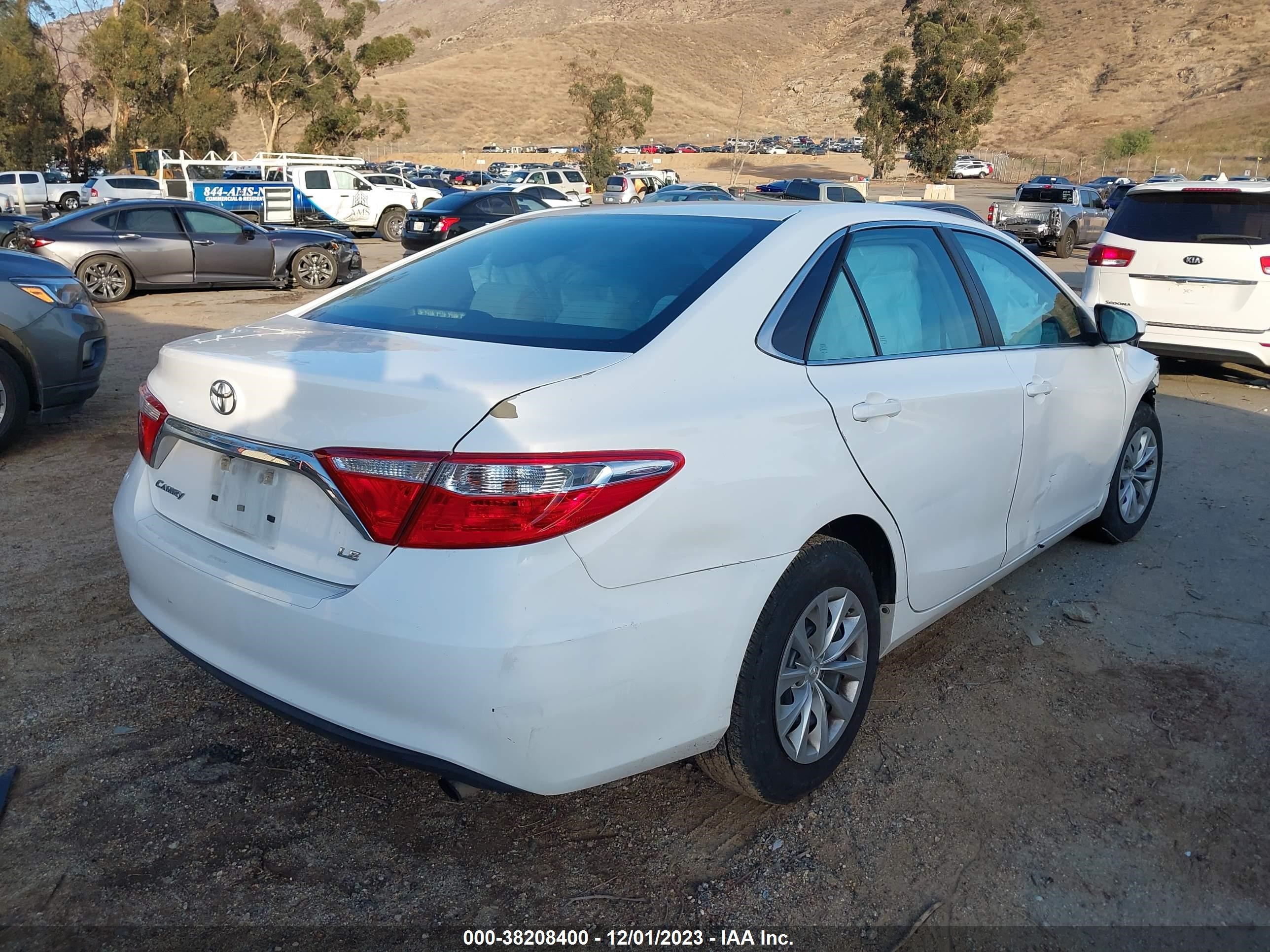 Photo 3 VIN: 4T4BF1FK4GR548643 - TOYOTA CAMRY 