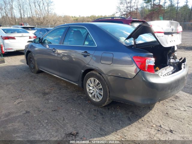 Photo 2 VIN: 4T4BF1FK5CR183142 - TOYOTA CAMRY 