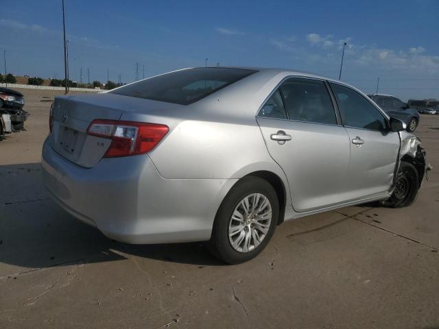 Photo 2 VIN: 4T4BF1FK5CR213465 - TOYOTA CAMRY BASE 