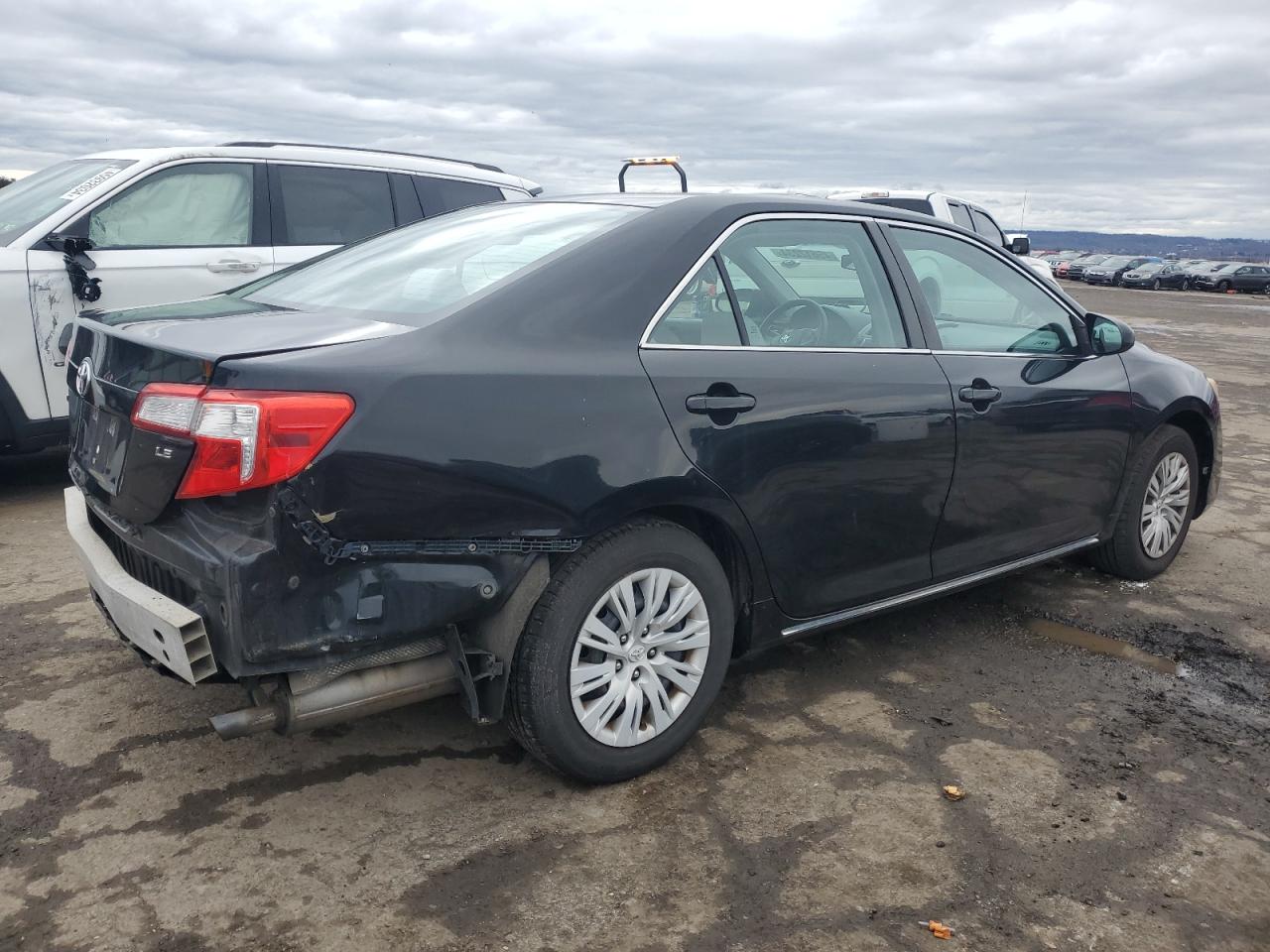 Photo 2 VIN: 4T4BF1FK5CR225938 - TOYOTA CAMRY 