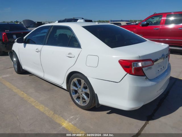 Photo 2 VIN: 4T4BF1FK5CR260611 - TOYOTA CAMRY 