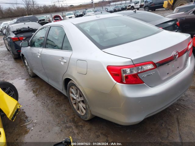 Photo 2 VIN: 4T4BF1FK5CR264562 - TOYOTA CAMRY 