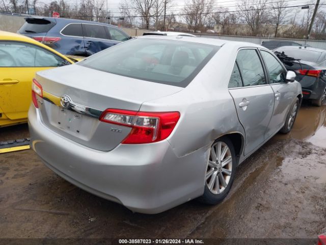 Photo 3 VIN: 4T4BF1FK5CR264562 - TOYOTA CAMRY 