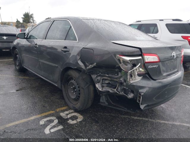 Photo 2 VIN: 4T4BF1FK5DR277068 - TOYOTA CAMRY 