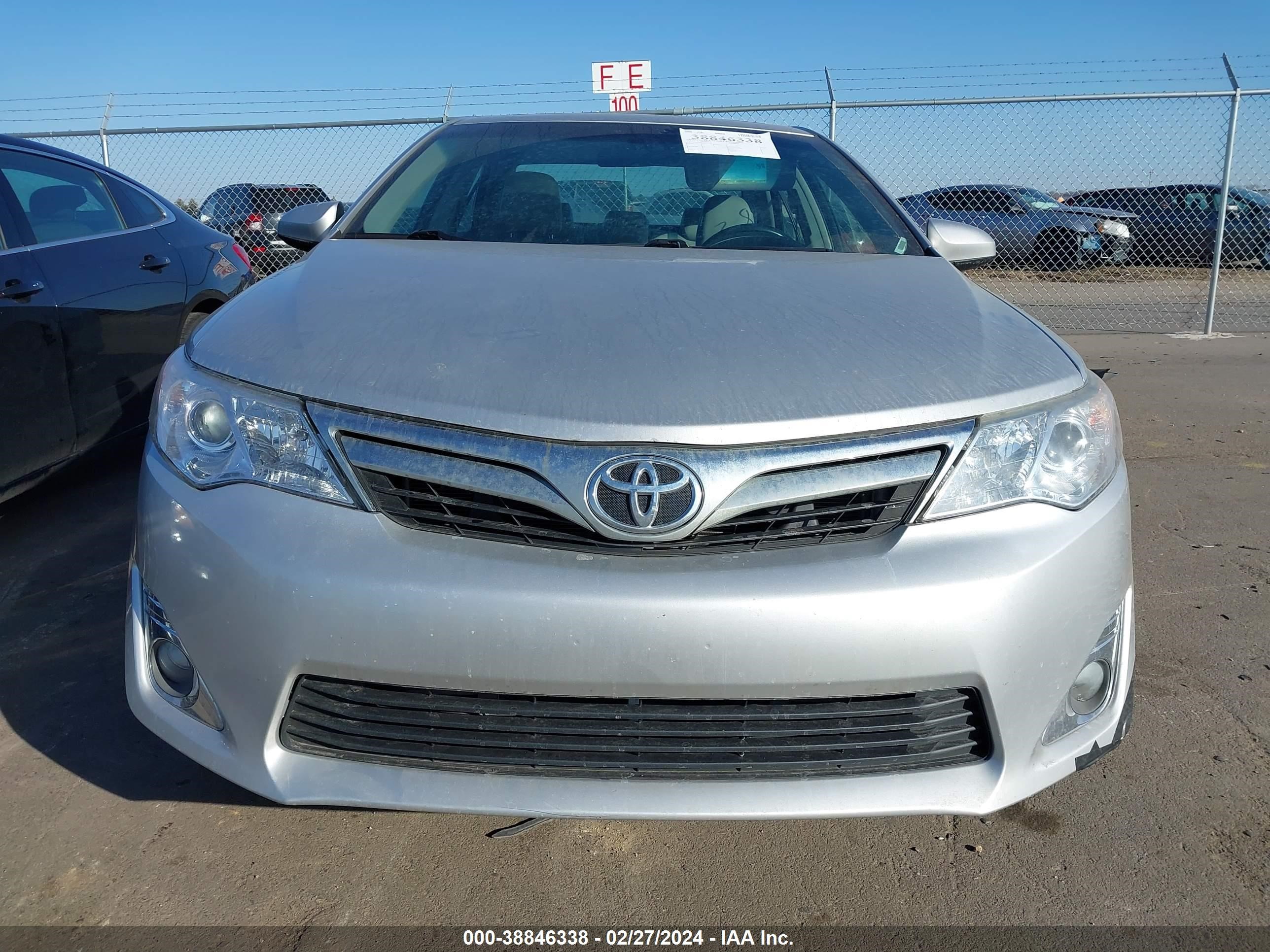 Photo 12 VIN: 4T4BF1FK5ER381531 - TOYOTA CAMRY 