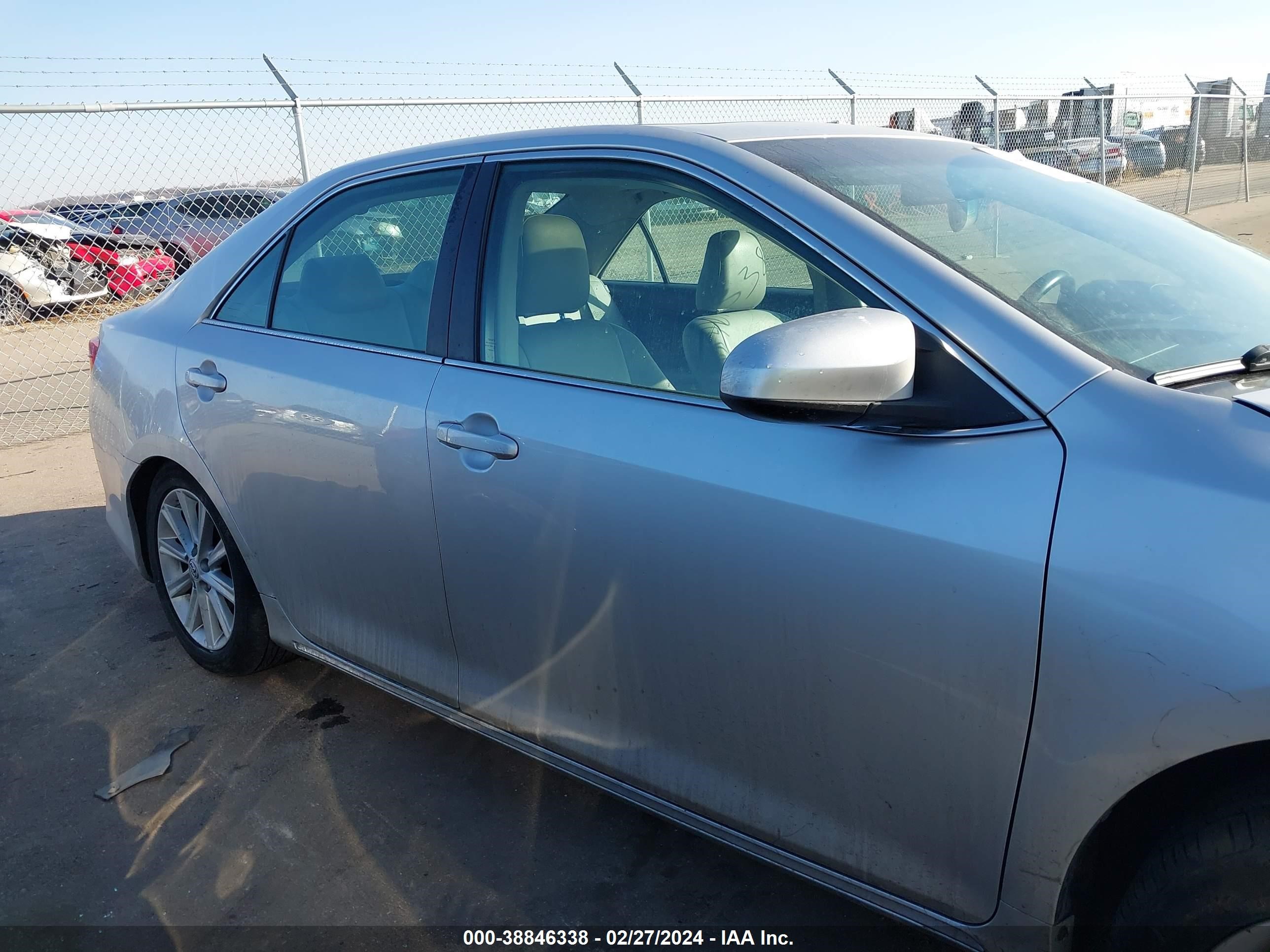 Photo 13 VIN: 4T4BF1FK5ER381531 - TOYOTA CAMRY 