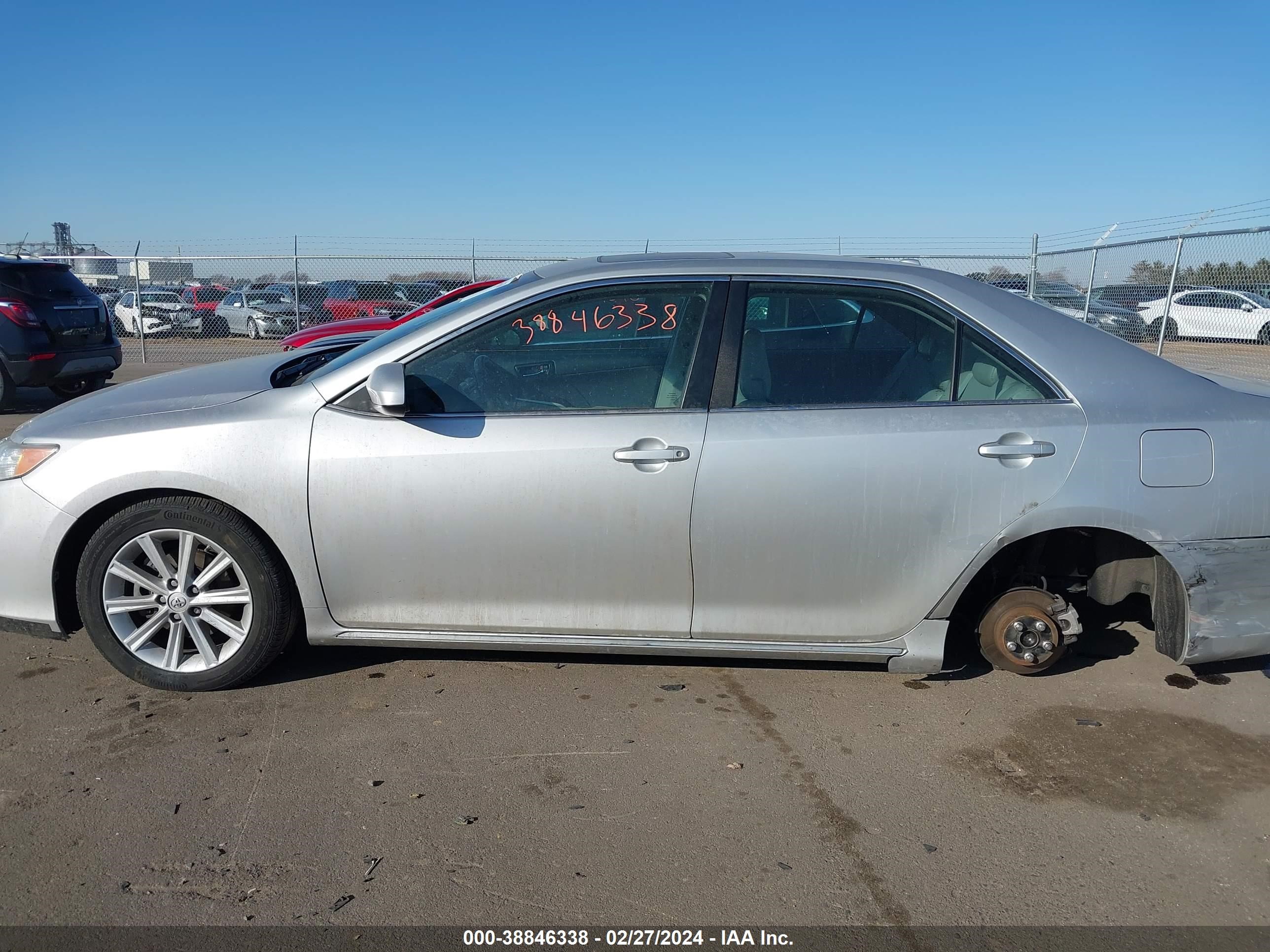 Photo 14 VIN: 4T4BF1FK5ER381531 - TOYOTA CAMRY 