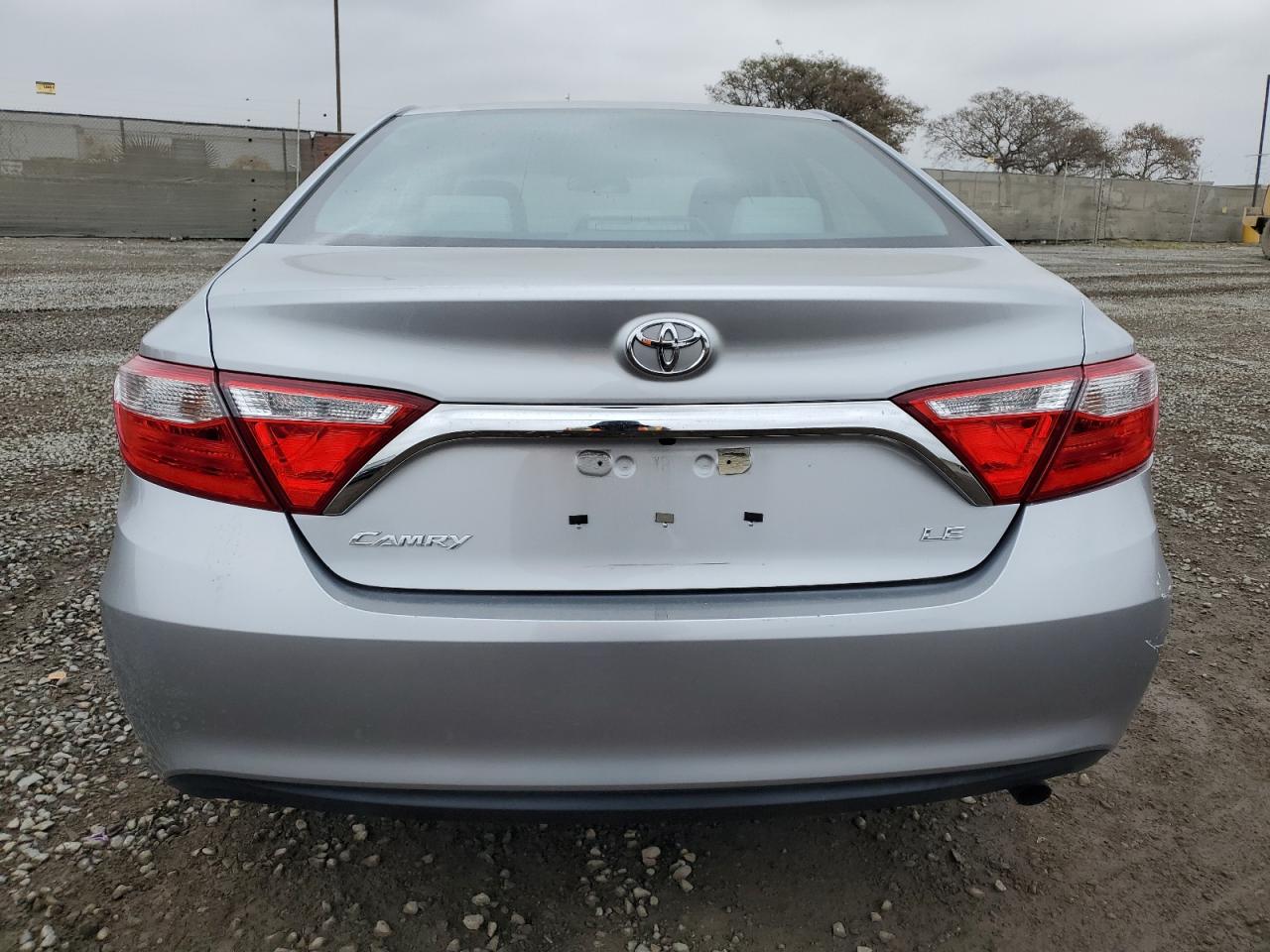 Photo 5 VIN: 4T4BF1FK5FR450994 - TOYOTA CAMRY 