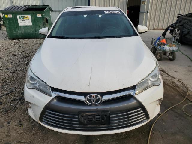 Photo 4 VIN: 4T4BF1FK5FR503516 - TOYOTA CAMRY LE 