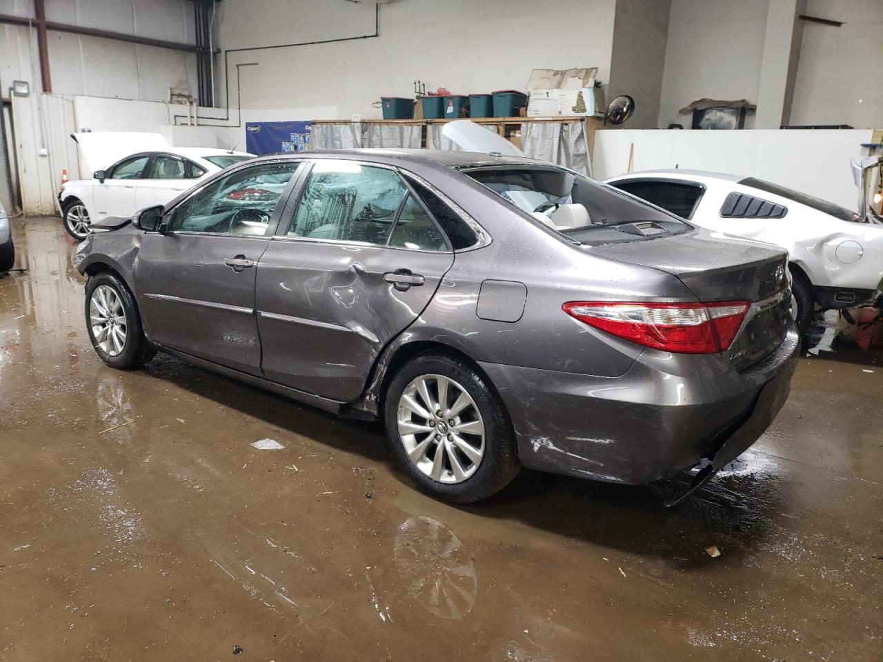 Photo 1 VIN: 4T4BF1FK5GR523833 - TOYOTA CAMRY 