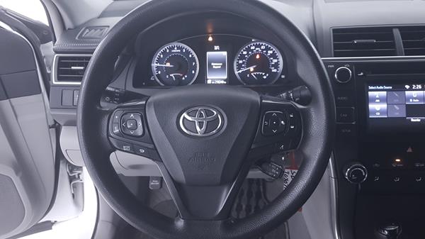 Photo 13 VIN: 4T4BF1FK5GR573907 - TOYOTA CAMRY 