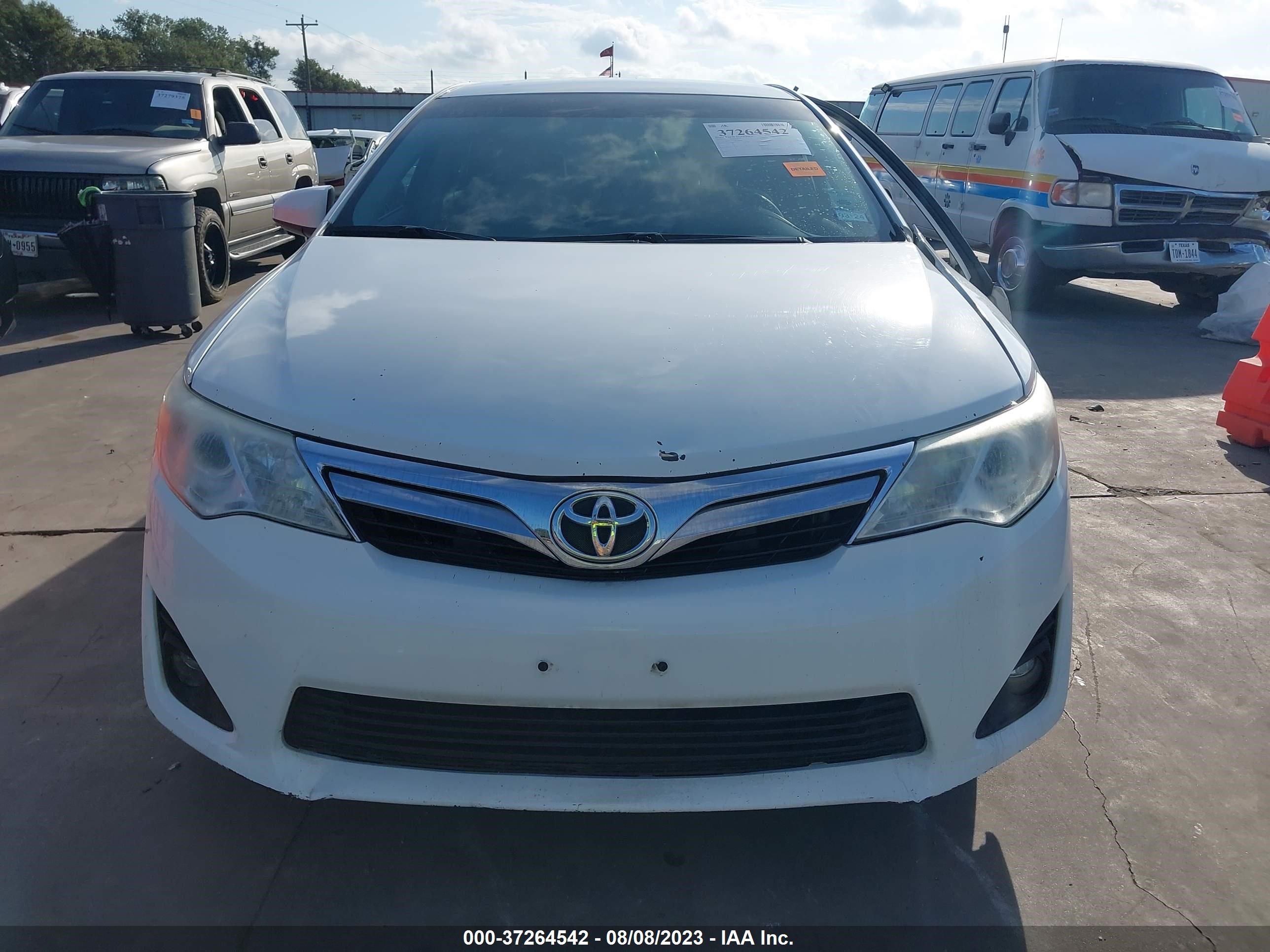 Photo 11 VIN: 4T4BF1FK6CR226340 - TOYOTA CAMRY 