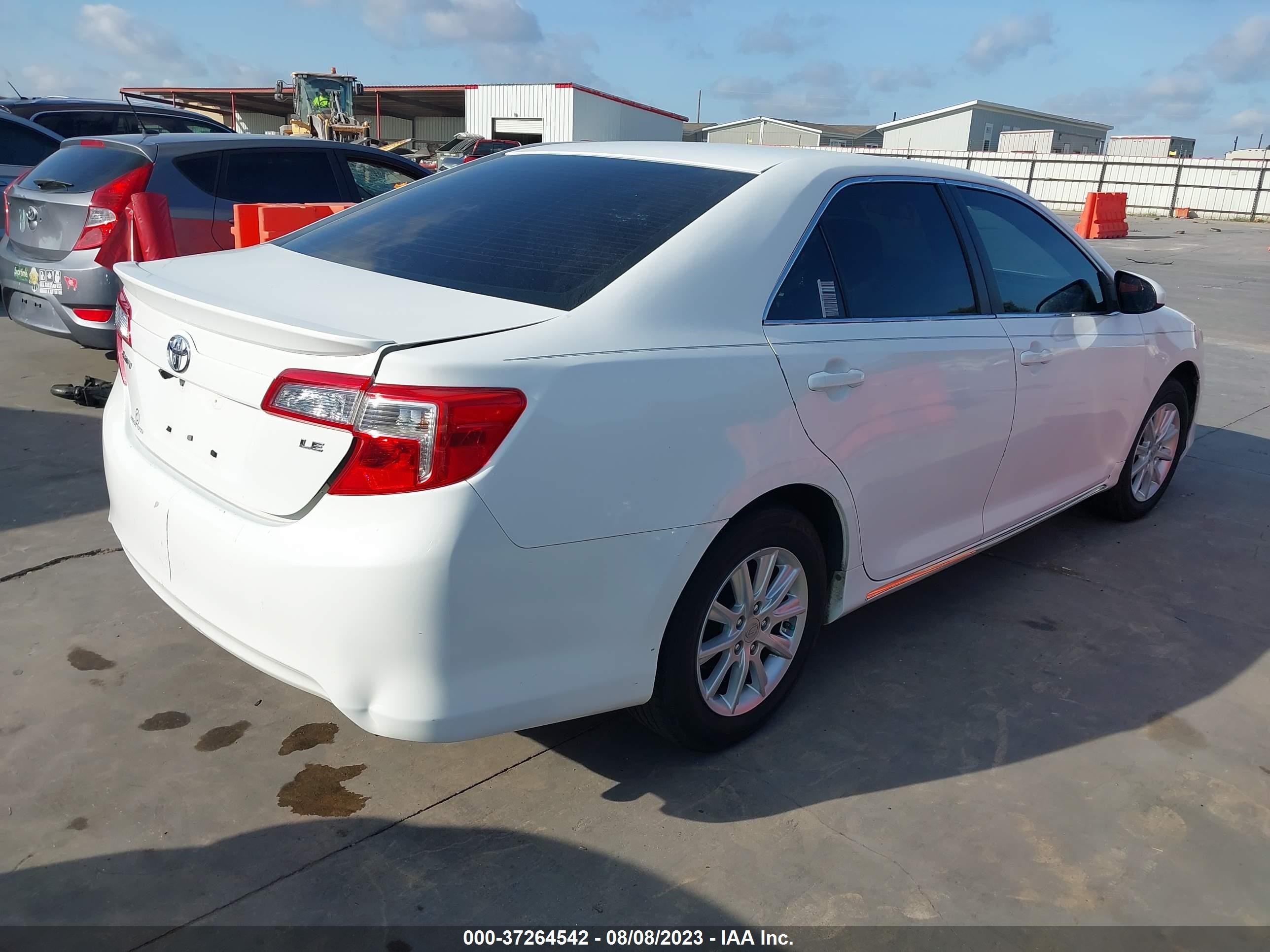 Photo 3 VIN: 4T4BF1FK6CR226340 - TOYOTA CAMRY 