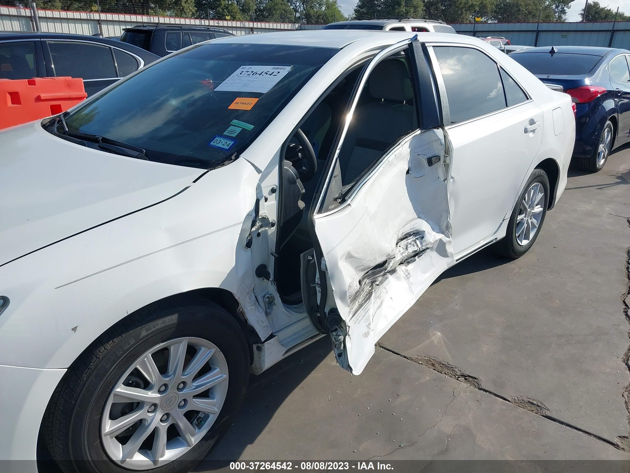 Photo 5 VIN: 4T4BF1FK6CR226340 - TOYOTA CAMRY 