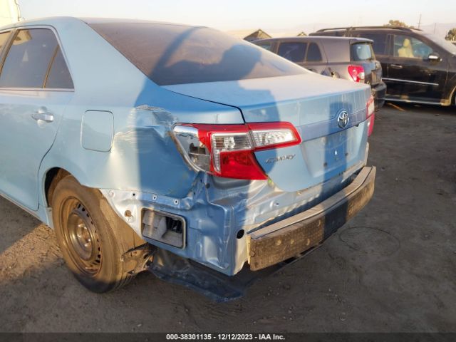 Photo 5 VIN: 4T4BF1FK6CR258947 - TOYOTA CAMRY 