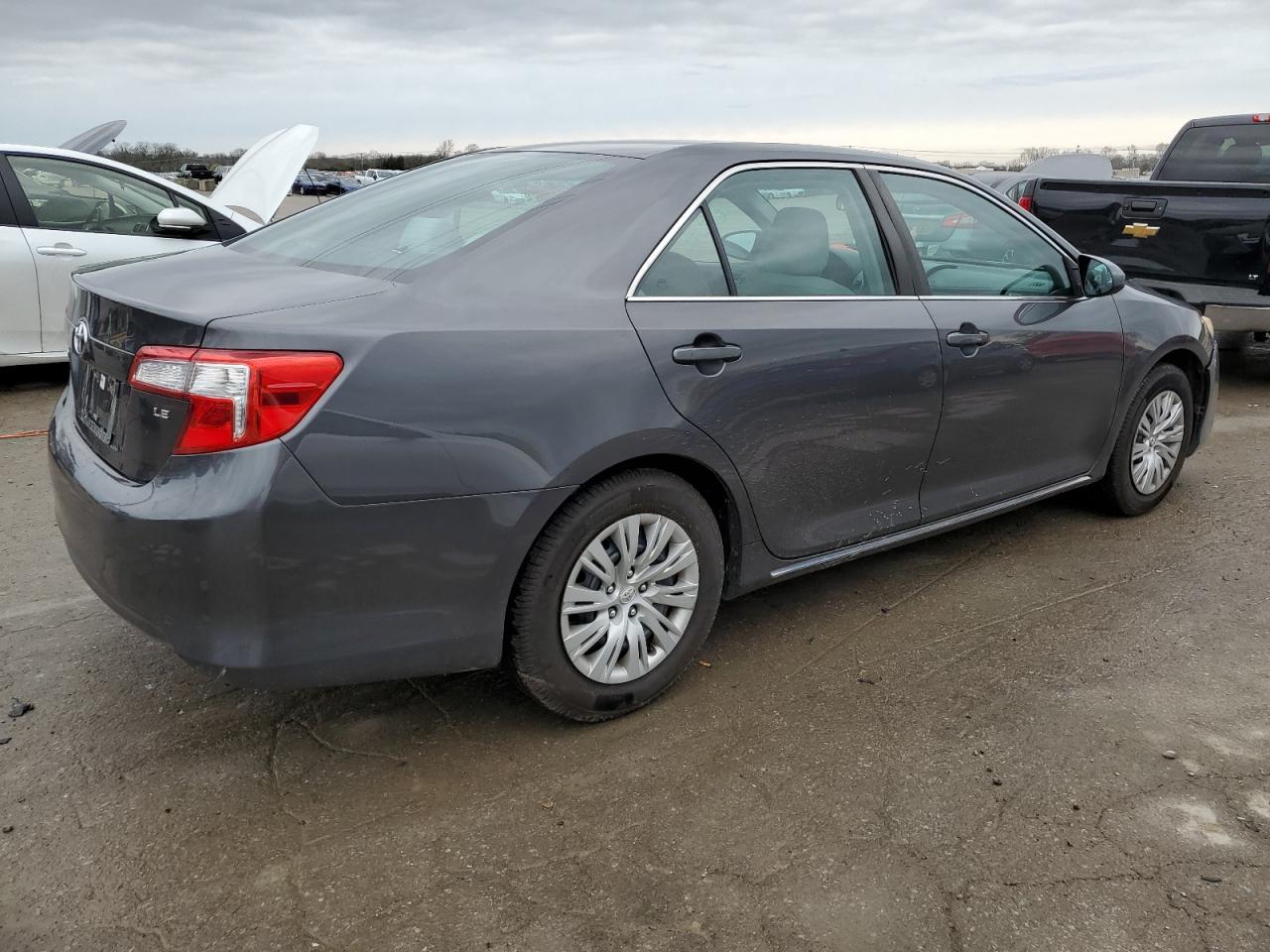 Photo 2 VIN: 4T4BF1FK6DR297684 - TOYOTA CAMRY 