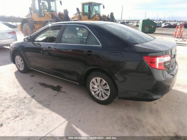 Photo 2 VIN: 4T4BF1FK6DR306464 - TOYOTA CAMRY 