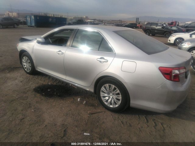 Photo 2 VIN: 4T4BF1FK6DR328268 - TOYOTA CAMRY 