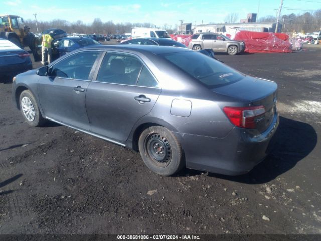 Photo 2 VIN: 4T4BF1FK6ER340762 - TOYOTA CAMRY 