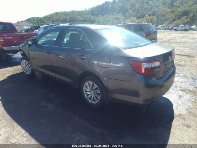 Photo 2 VIN: 4T4BF1FK6ER385569 - TOYOTA CAMRY 