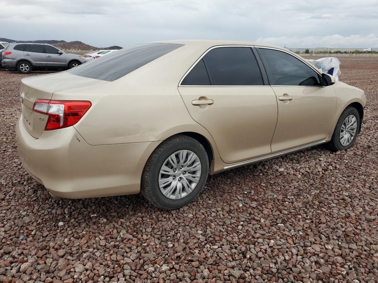 Photo 2 VIN: 4T4BF1FK7CR214861 - TOYOTA CAMRY 