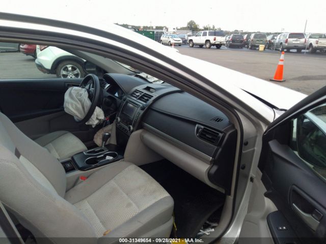 Photo 4 VIN: 4T4BF1FK7CR215833 - TOYOTA CAMRY 