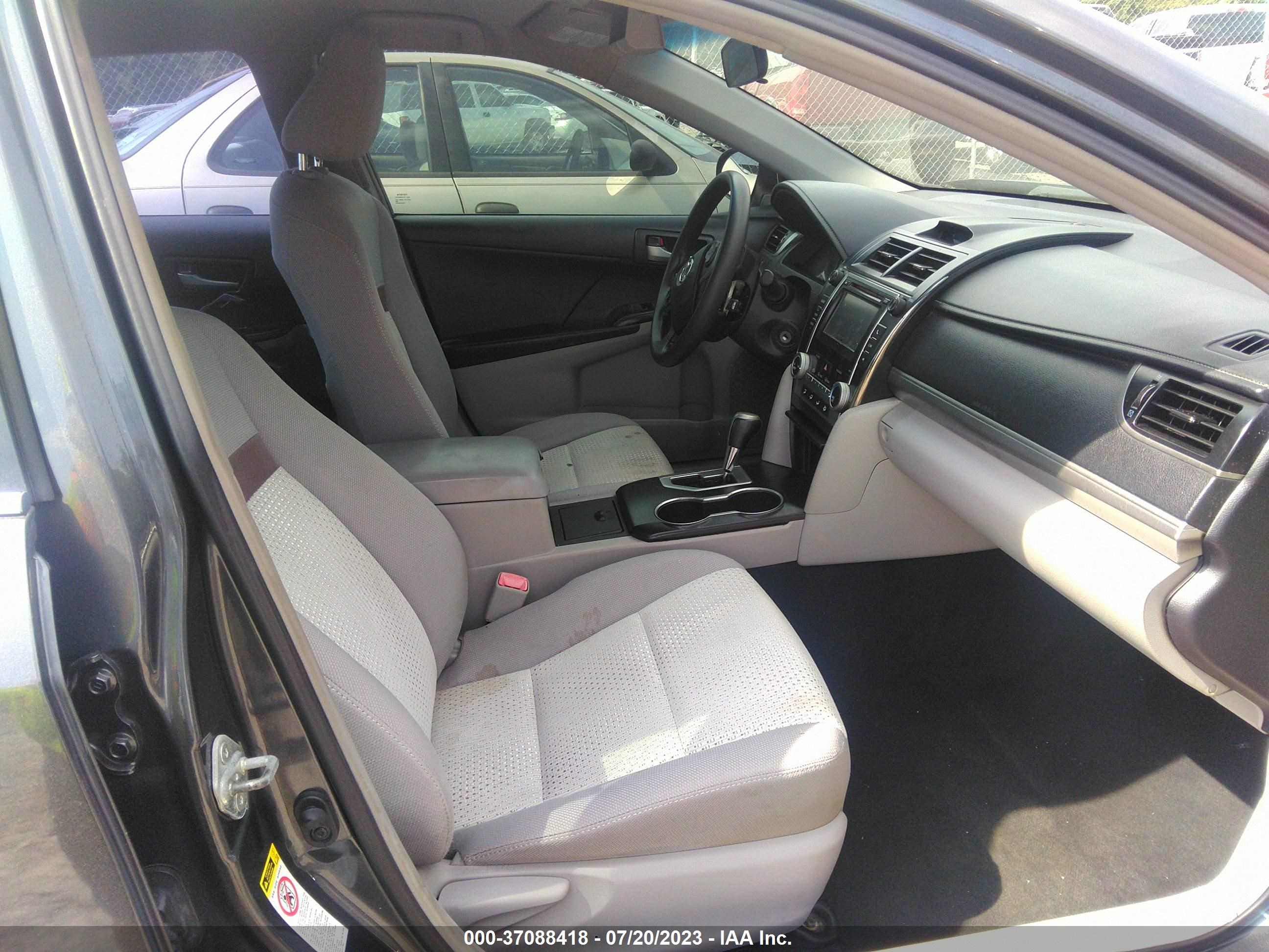 Photo 4 VIN: 4T4BF1FK7CR216156 - TOYOTA CAMRY 