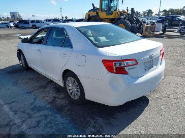 Photo 2 VIN: 4T4BF1FK7CR220420 - TOYOTA CAMRY 