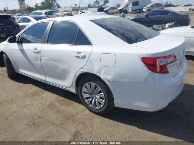 Photo 2 VIN: 4T4BF1FK7CR263428 - TOYOTA CAMRY 