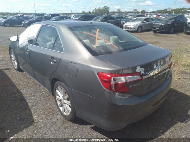 Photo 2 VIN: 4T4BF1FK7DR283910 - TOYOTA CAMRY 