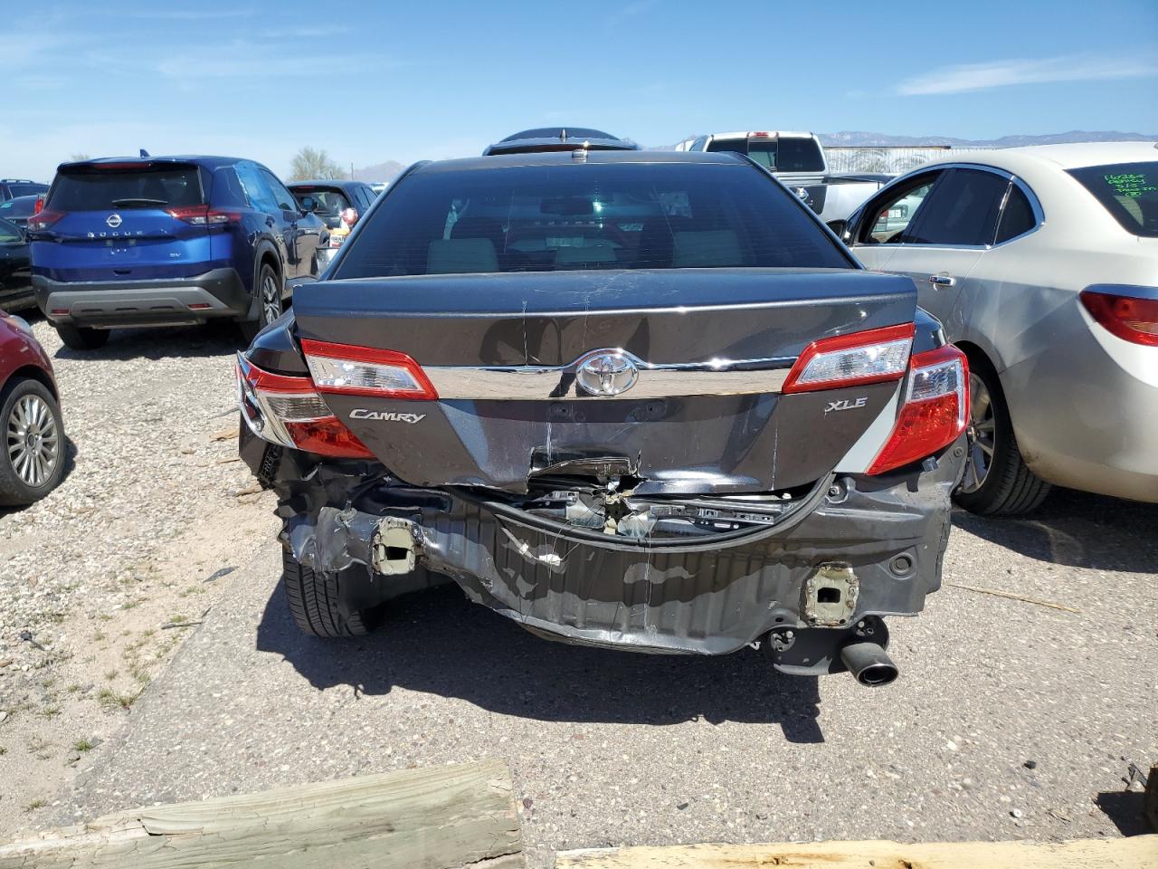 Photo 5 VIN: 4T4BF1FK7DR300348 - TOYOTA CAMRY 