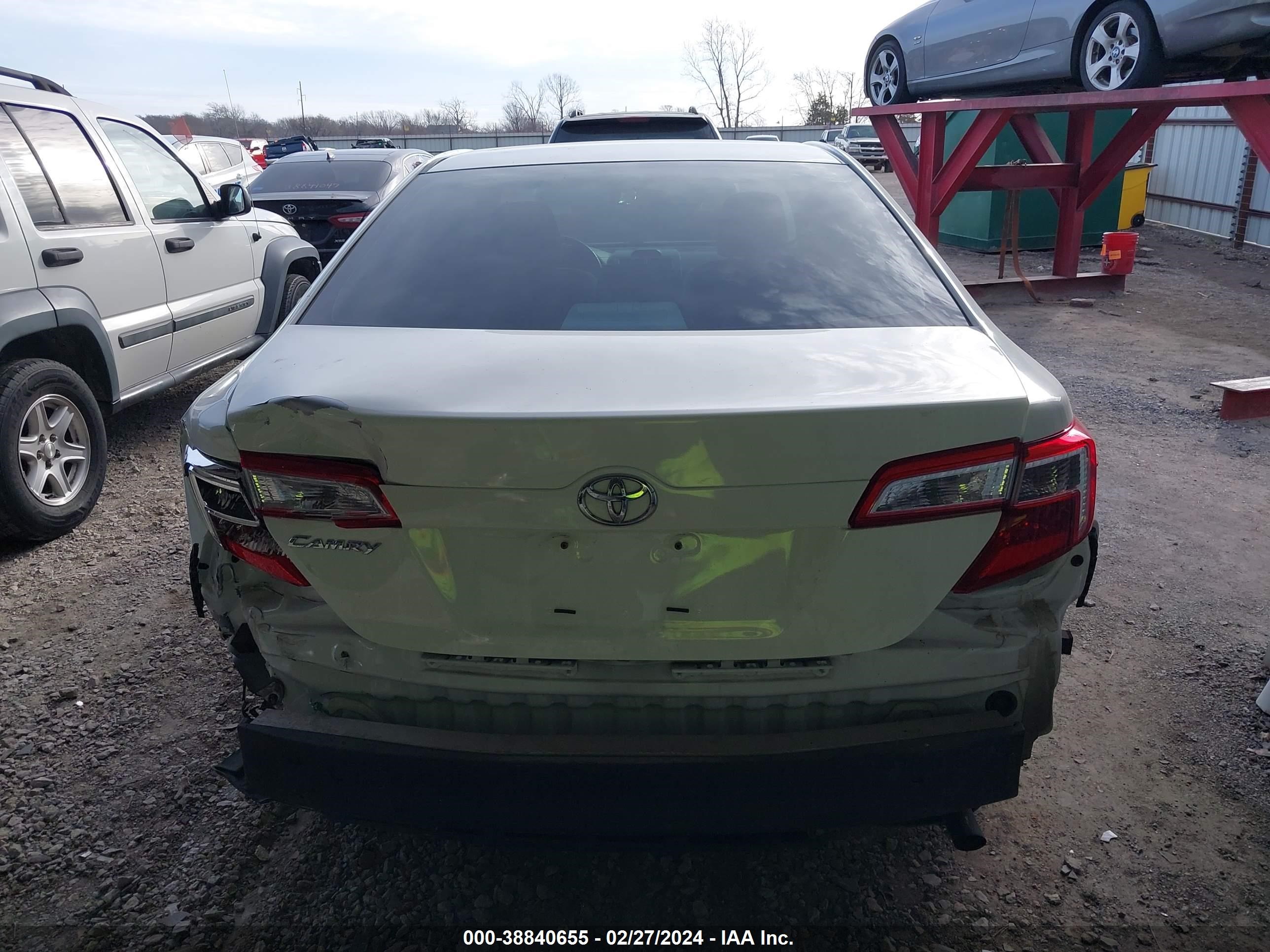 Photo 5 VIN: 4T4BF1FK7DR321829 - TOYOTA CAMRY 